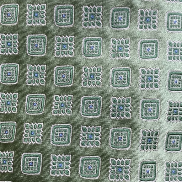 Brooks Brothers “Golden Fleece” Silk Tie NWT - Picture 8 of 8